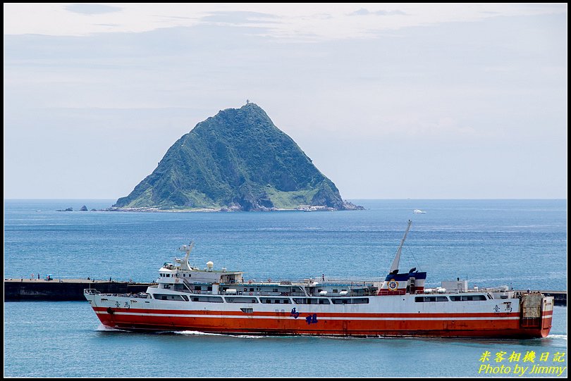 基隆燈塔‧鳥瞰基隆港碼頭的絕佳視野