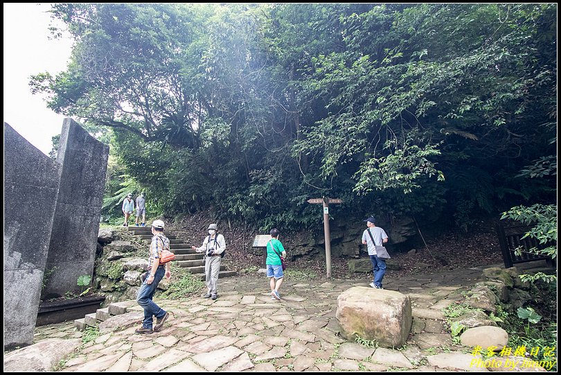 暖東峽谷‧漫步優美峽谷地形