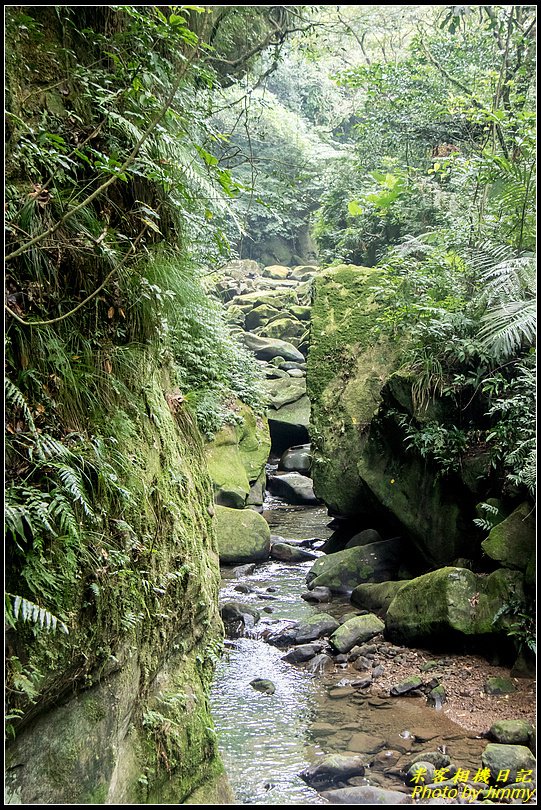 暖東峽谷‧漫步優美峽谷地形