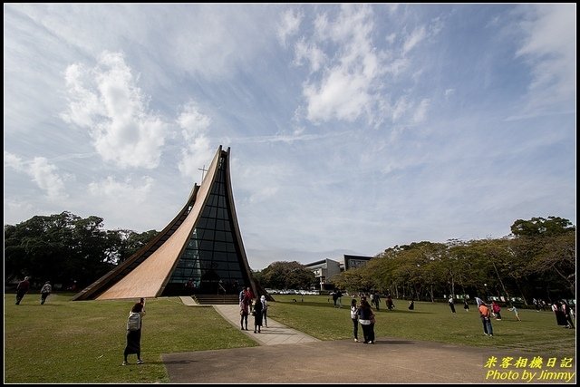 雙曲面薄殼建築之美‧路思義教堂