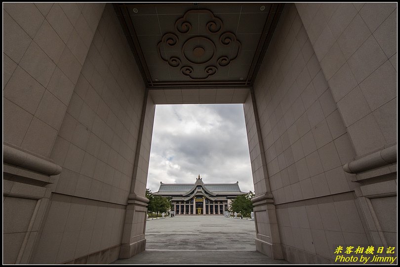 建築之美‧天恩彌勒佛院