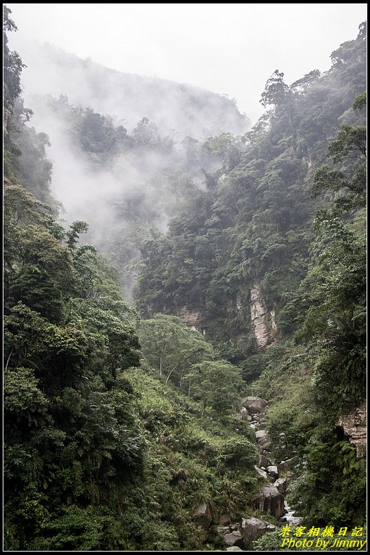 竹山天梯、太極峽谷‧體驗雄偉天梯、險峻峽谷