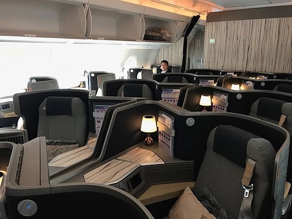 China-Airlines-A350-Business-Class-Review-5.jpg