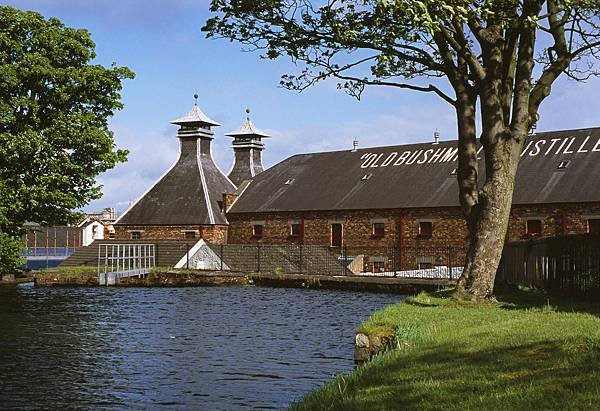 Bushmills-Distillery.jpg