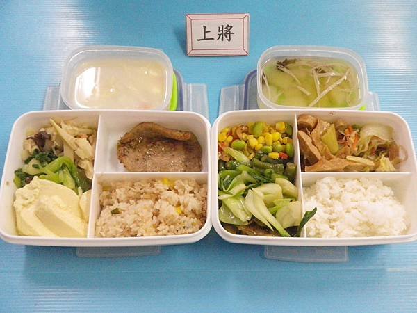 2017-4-12上將午餐照片