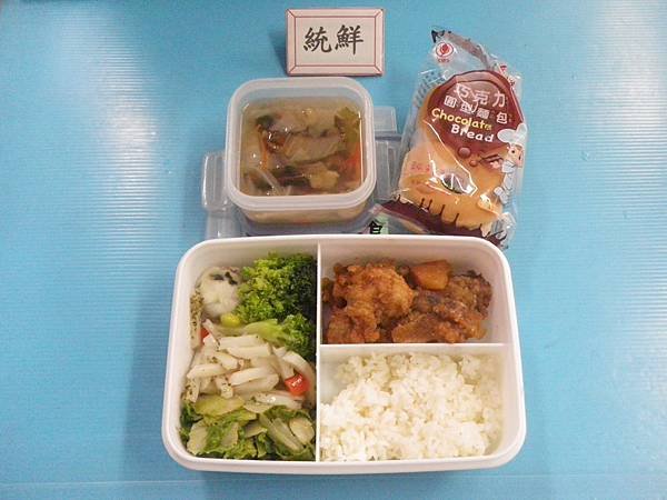 2017-4-25營養午餐照片