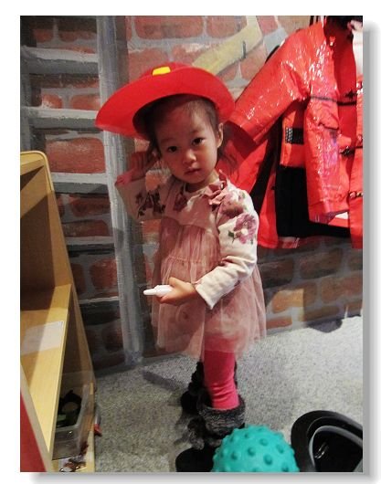 10213Anya2BirthdayToyTown 05400