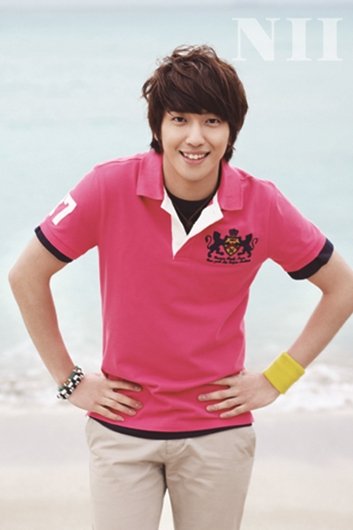 CN Blue鄭龍華01.jpg