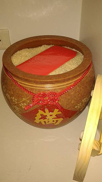 米缸.jpg