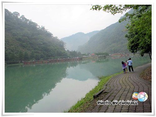 這樣的湖光山景真是書胡