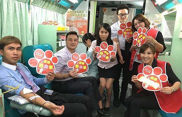 02.遠雄員工挽袖捐熱血 號召民眾一起做公益.jpg