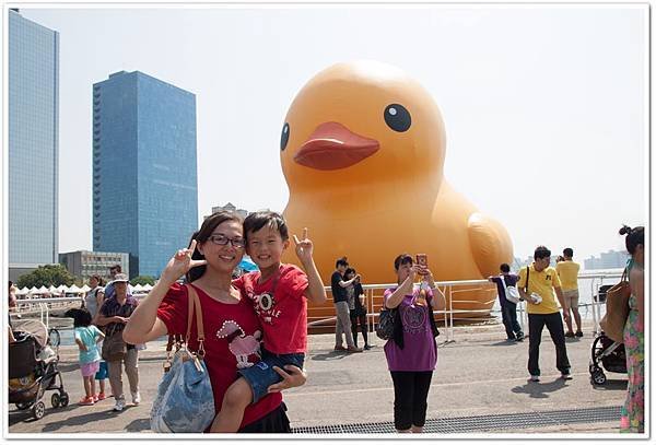 2013_1005光榮碼頭看黃色小鴨 (31)