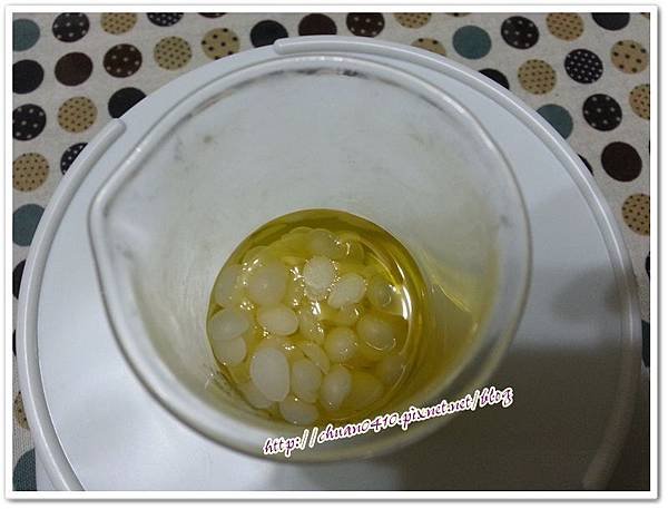 2013_1130薰衣草修護護唇膏diy (3)