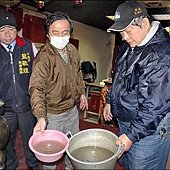 水污濁骯髒 住戶買水喝 