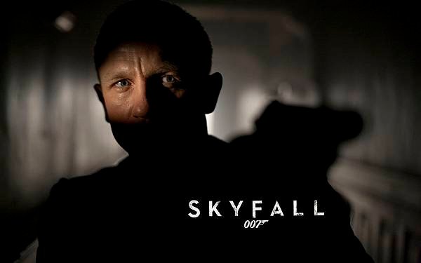 ws_James_Bond_Skyfall_007_Gun_1920x1200