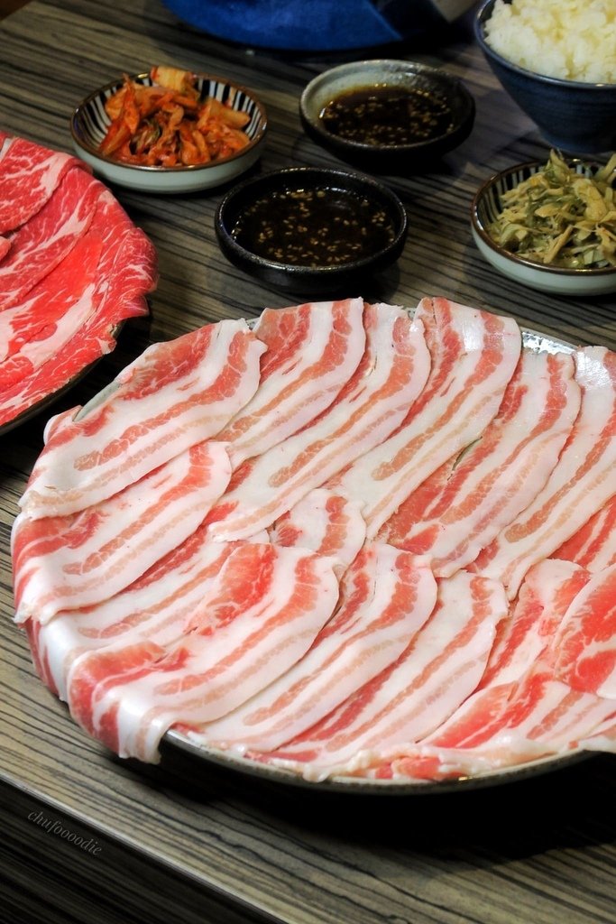 知灃號-仁武區美食高雄宵夜火鍋推薦~還可以吃到日本生食級大干