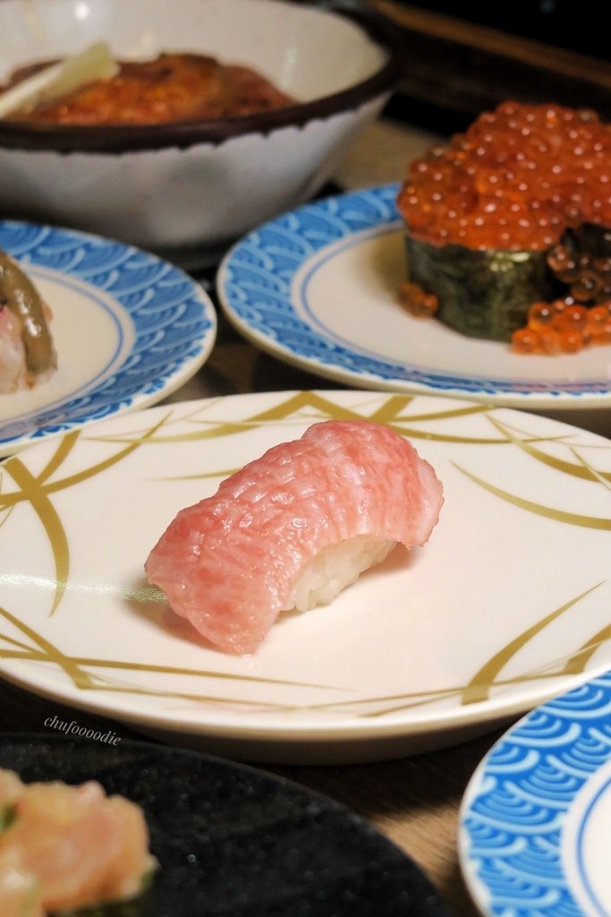 侍悟丸迴轉壽司-滿溢鮭魚卵軍艦、海膽干貝更有和牛等級頂級牛小