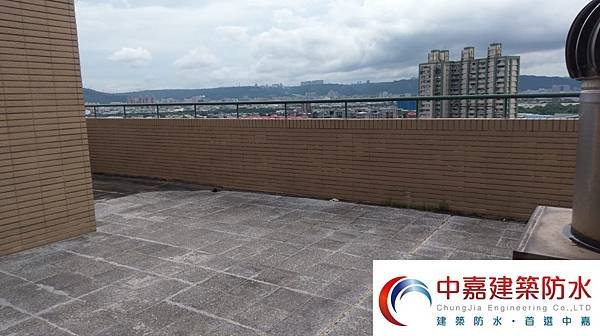 屋頂免打除防水施工/耐候型壓克力防水工法-台北市/大安區/高