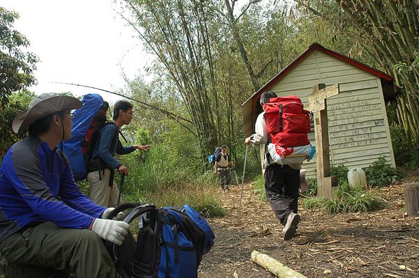 到達樂樂山屋