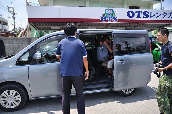 還了車之後OTS的人還可以送我們去搭船~