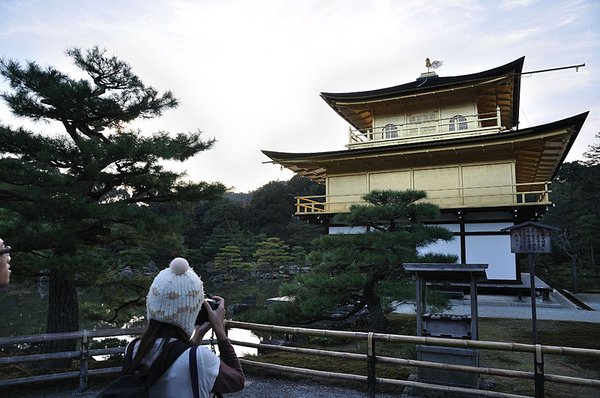 別的角度的金閣寺