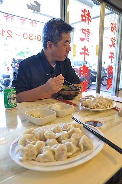 台南吃牛肉麵加水餃