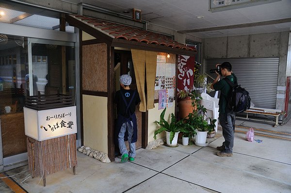 中午我們在這家公設市場內的食堂吃飯~