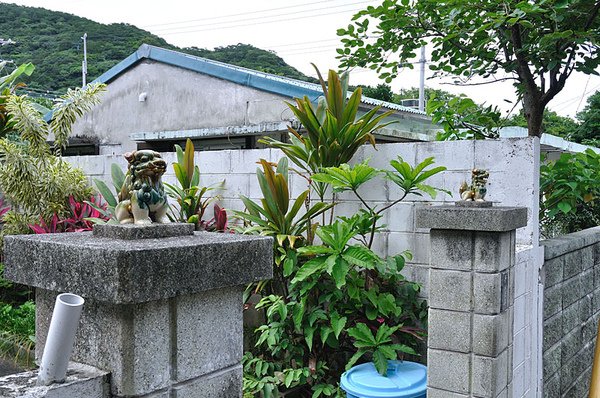 渡嘉敷神社旁的民宅...