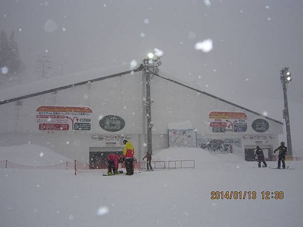 【日本滑雪】我的滑雪經驗→日本各地滑雪場的資料與裝備分享