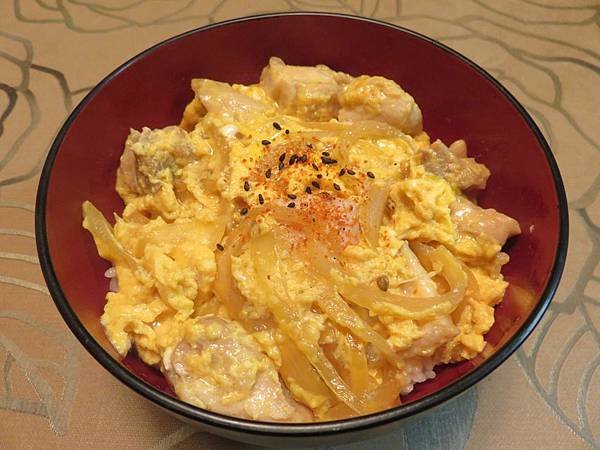 【日本料理】吃過會愛上的親子丼(おやこどん)