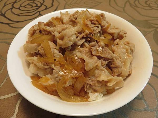 【日本料理】不輸給吉野家的牛丼飯