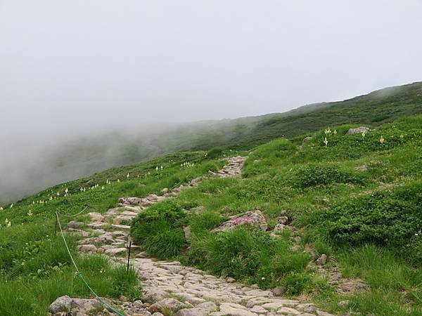 【日本爬山】從藏王溫泉街～爬月山～喜多方吃拉麵，3天2夜的露