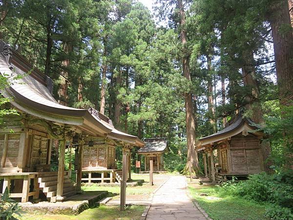 【日本爬山】從藏王溫泉街～爬月山～喜多方吃拉麵，3天2夜的露