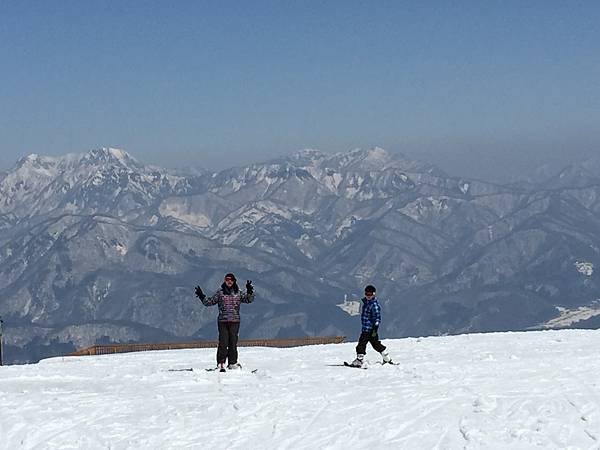 【日本滑雪】我的滑雪經驗→日本各地滑雪場的資料與裝備分享