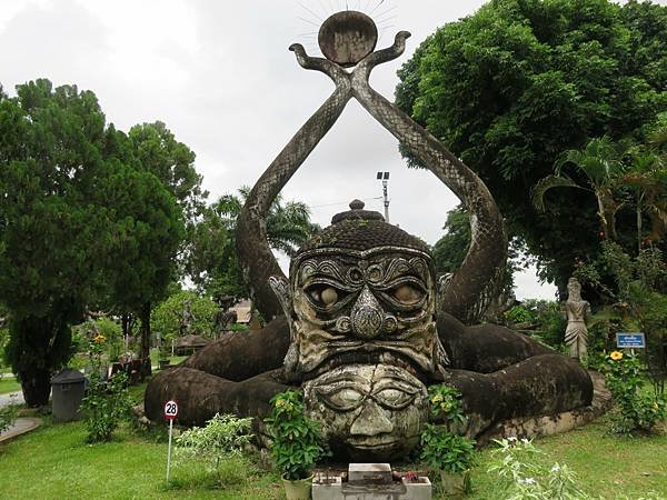 【泰國•寮國】暑假出國旅遊從東京～曼谷～永珍～旺陽～龍坡邦～