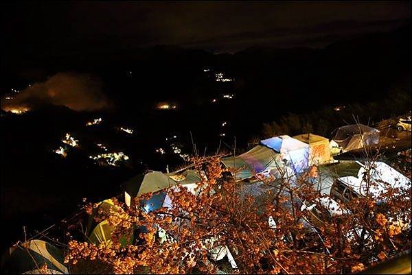 拉拉山俠雲山莊