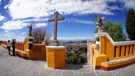 Santuario de nuestra señora de los Remedios跳堂大門