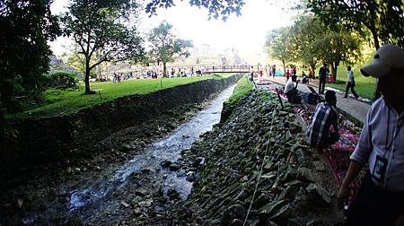 The aqueduct地下水道