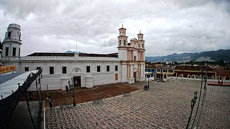 這間才是真正的Chiapa州的琥珀博物館Museo del Ambar de Chiapas, 由一間監獄改建成的