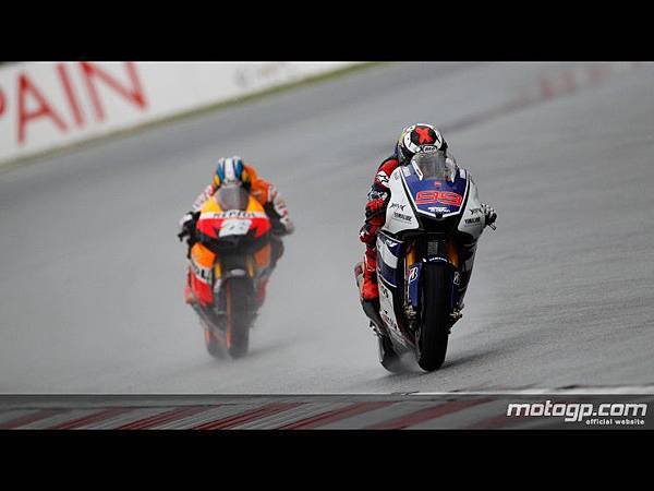 mal12_99lorenzo_gp26107_slideshow