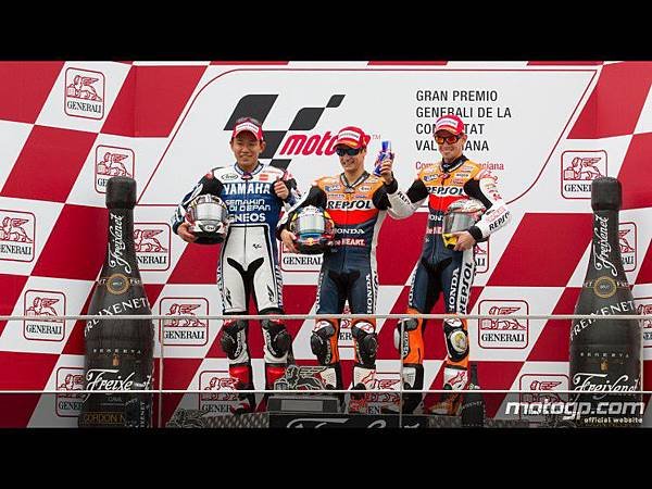 01stoner,21nakasuga,26pedrosa__gp29072_slideshow