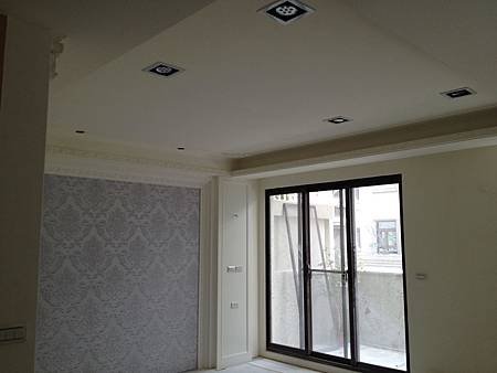 澄心境 燈具挖孔及安裝 (6).JPG