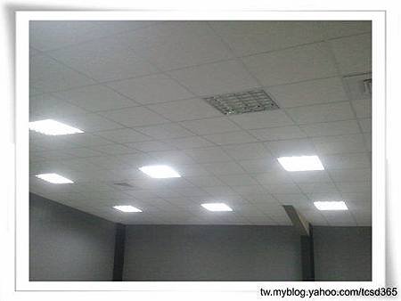 台中裝潢 輕鋼架 隔間工程 裝潢設計 (13).jpg