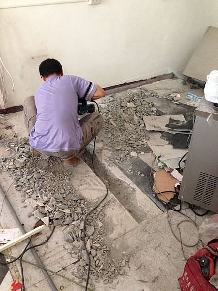大墩路咖啡店監工日誌 木工水電2
