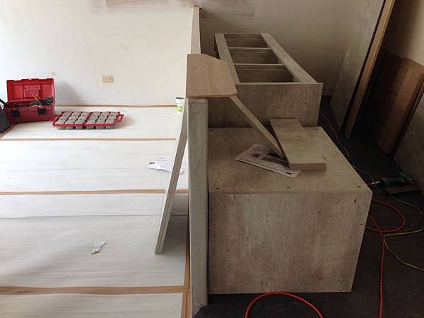 大聖服飾監工日誌系統燈具2