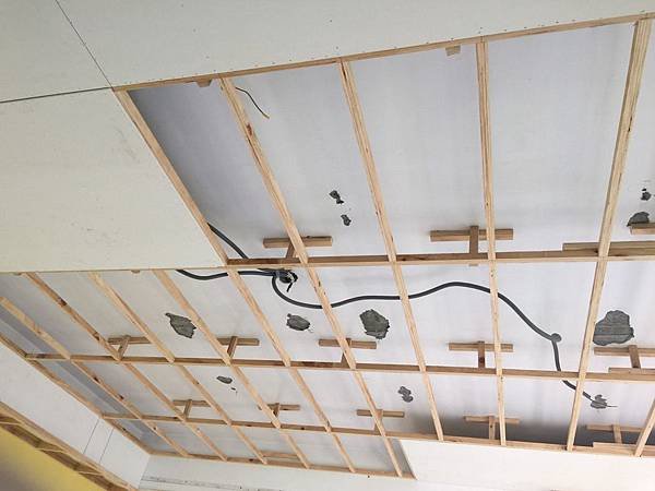 老屋翻新-水電配線更新施工 (1).jpg
