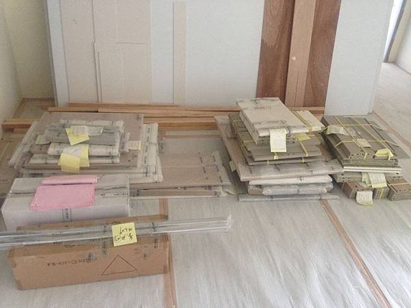 惠宇新觀 系統櫃材料進場 (3).jpg