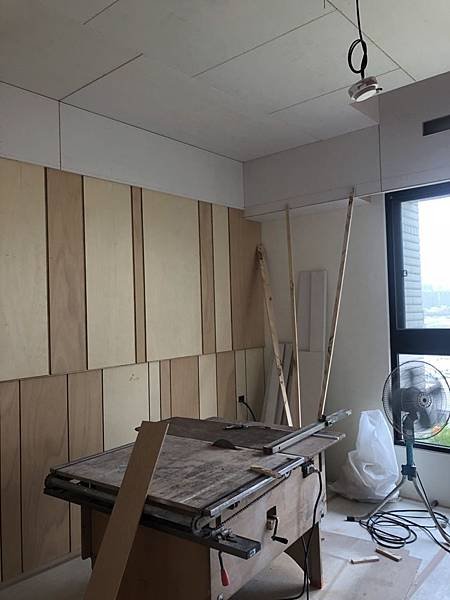 惠宇禮仁住宅設計 主臥室空間天花板封板完成.jpg