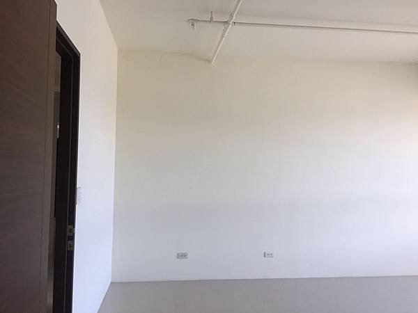 惠宇澄品 主臥室床頭背牆丈量紀錄.jpg
