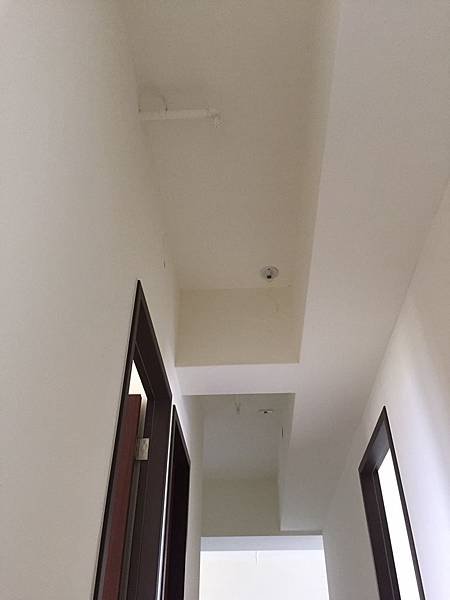 惠宇澄品 走道空間天花板丈量紀錄.jpg